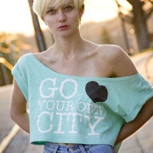 Vtg Crop Top L Travel "Go Love Your Own City"